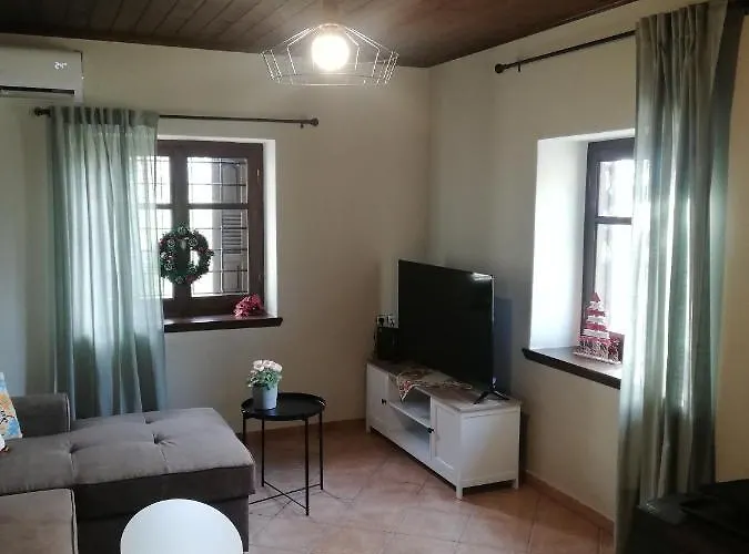 Endless View Makrinítsa